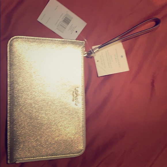 Kate Spade wristlet. - Picture 1 of 4